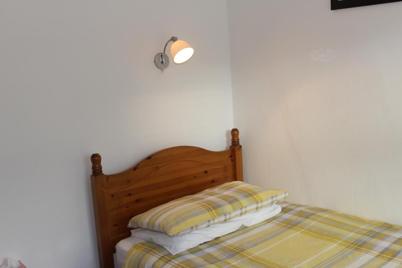 Trout Cottage Filey Esterno foto